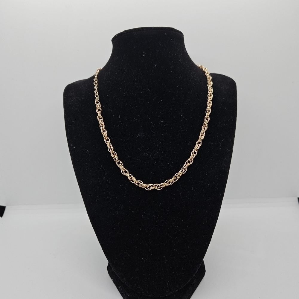 lightweight gold tone chain choker necklace